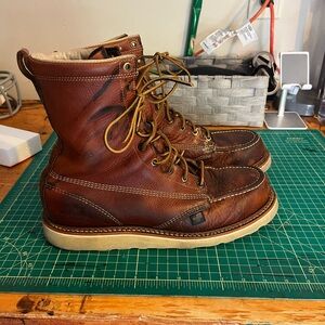 Thorogood moc toe